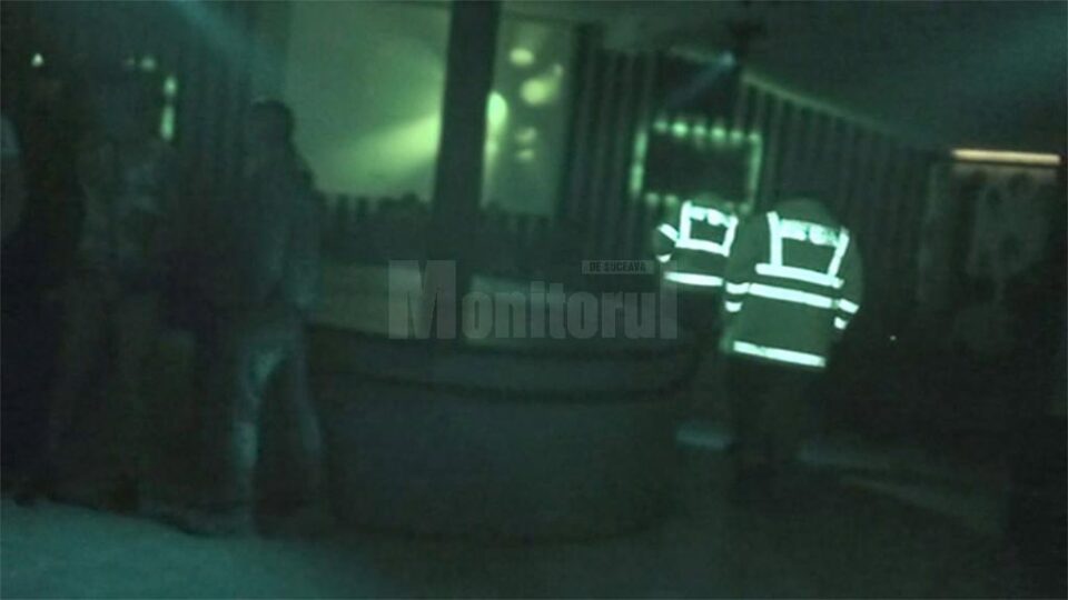 Discoteci scotocite și filtre în trafic, în cadrul unei acțiuni în care au fost angrenați 400 de polițiști