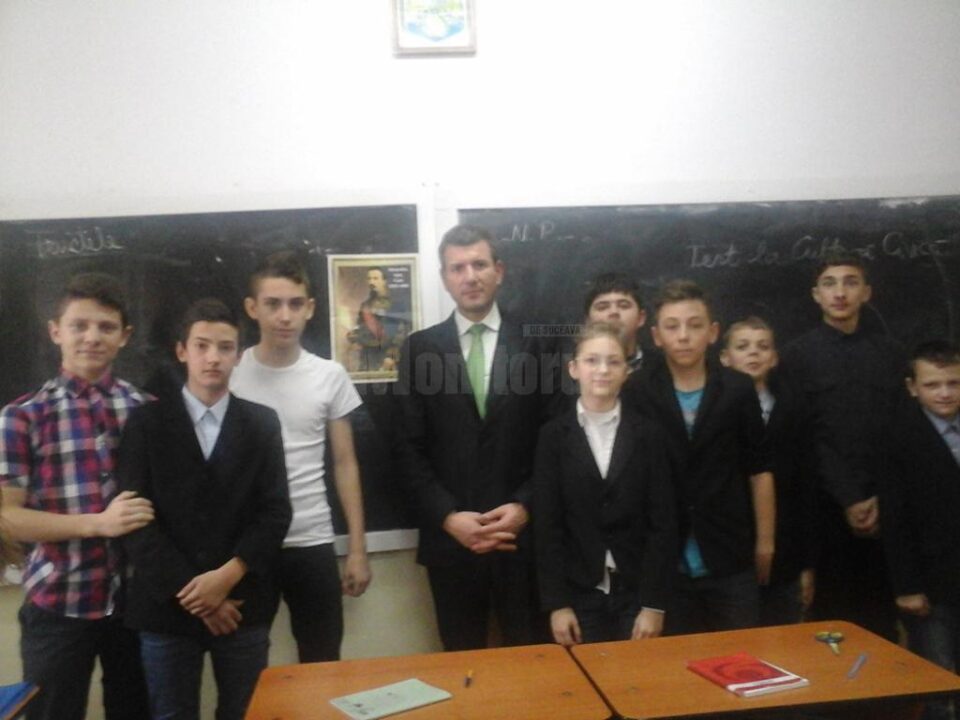 Lecția de istorie la Ipotești