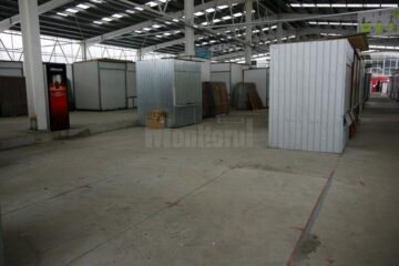 Bazariștii consideră că marile centre comerciale vor să scape de ei, pentru a nu le mai face concurență