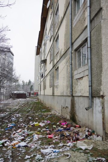 Căminul C2 din curtea Colegiului de Industrie Alimentară, un focar de infecție pentru cei din jur