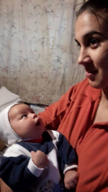 O familie necăjită din satul Dragomirna, ajutată de câțiva suceveni