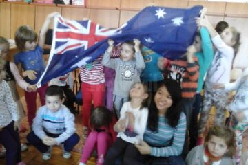 Christa Levania este din Indonezia și predă la Grădinița Gulliver