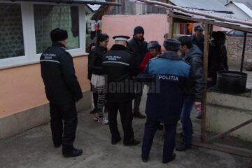Casele țiganilor de pe Mirăuți, călcate de zeci de polițiști