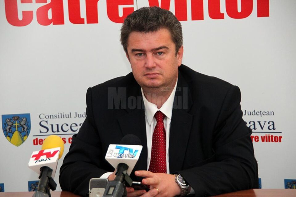 Cătălin Nechifor: „În cadrul întâlnirii au fost prezentate avantajele implementării acestui proiect” Cătălin Nechifor: „În cadrul întâlnirii au fost prezentate avantajele implementării acestui proiect”