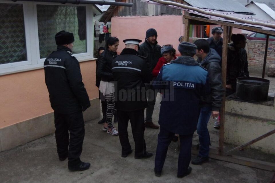 Casele țiganilor de pe Mirăuți, călcate de zeci de polițiști