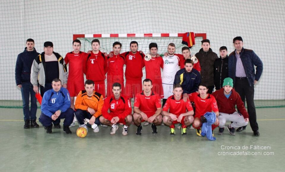 Echipa Șomuzul Fălticeni, câștigătoarea celui de-al doilea turneu de futsal organizat de AJF Suceava. Sursă foto: Cronica de Fălticeni