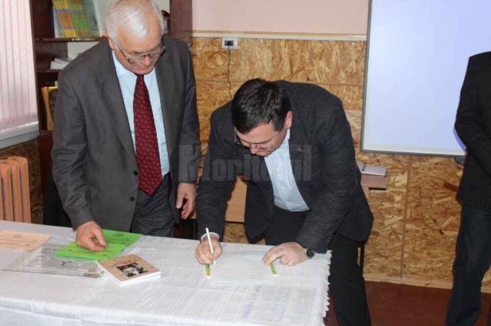 Protocol de colaborare între Liceul Tehnologic Cajvana și Liceul Teoretic “Pan Halippa” din Edineț Protocol de colaborare între Liceul Tehnologic Cajvana și Liceul Teoretic “Pan Halippa” din Edineț