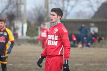 Ieșeanul Săvoaia mai are două meciuri la dispoziție pentru a demonstra că merită să rămână pe Areni