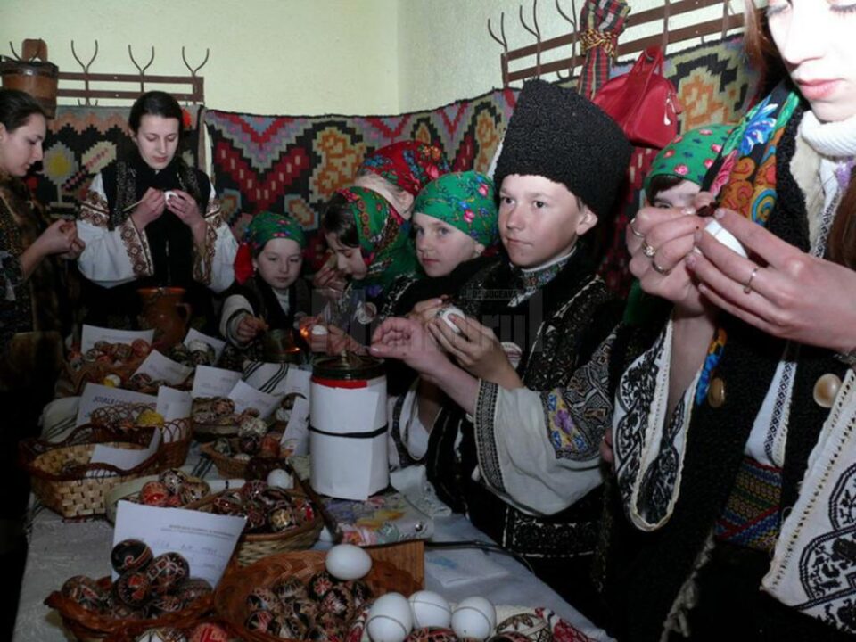 Festivalul Ouălor încondeiate de la Ciocănești