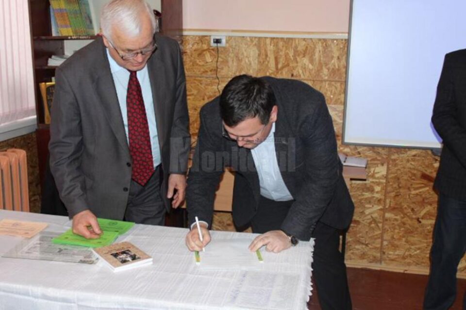 Protocol de colaborare între Liceul Tehnologic Cajvana și Liceul Teoretic “Pan Halippa” din Edineț
