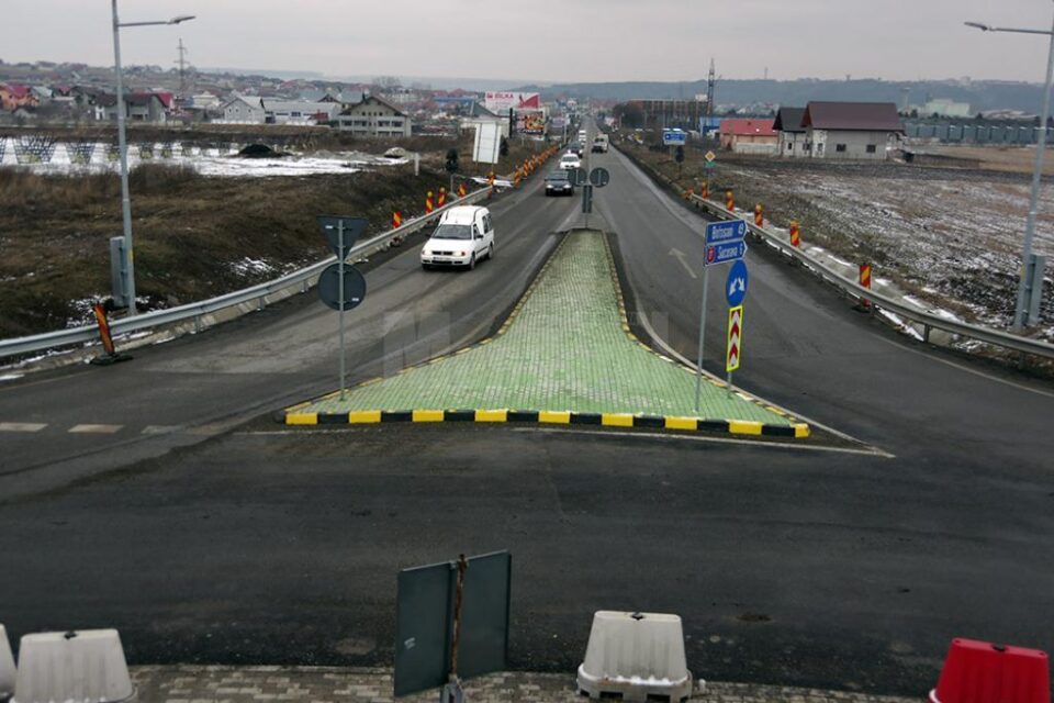 Al treilea tronson al șoselei de centură a Sucevei ar putea fi deschis traficului rutier la mijlocul săptămânii viitoare