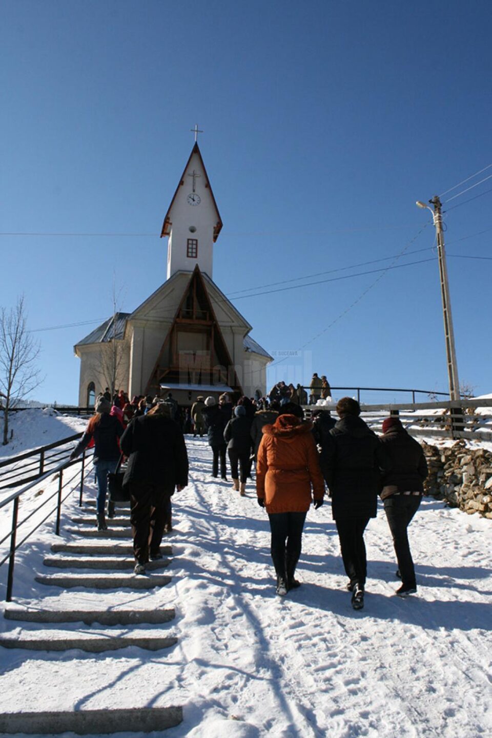 Slujba religioasă a fost oficiată în Biserica Catolică din Cârlibaba