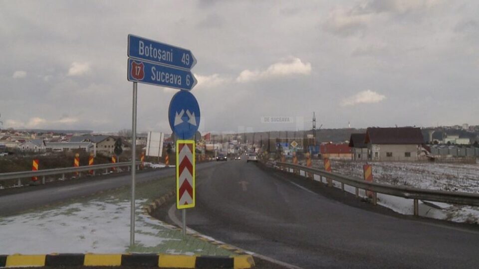 Distanța până la Botoșani este de 47 de kilometri pe un panou și 49 de kilometri pe altul