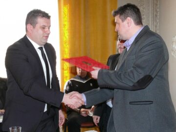 La Primăria municipiului Fălticeni a fost semnat ieri contractul de lucrări pentru proiectul „Înființare infrastructură de agrement Nada Florilor”