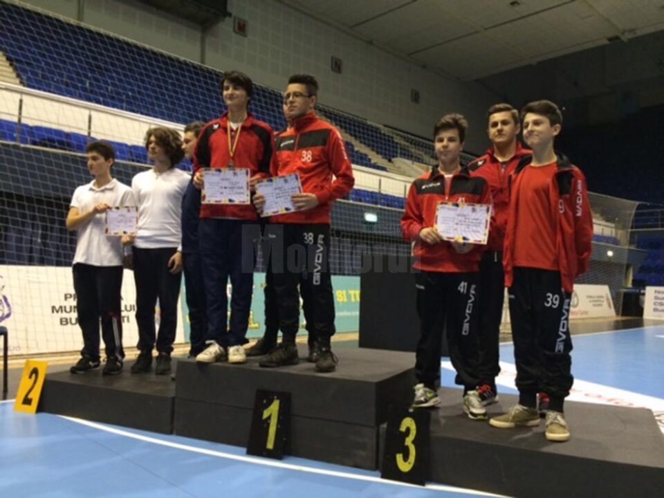 Copiii și juniorii de la CSȘ Rădăuți au obținut 13 medalii la naționale de sală