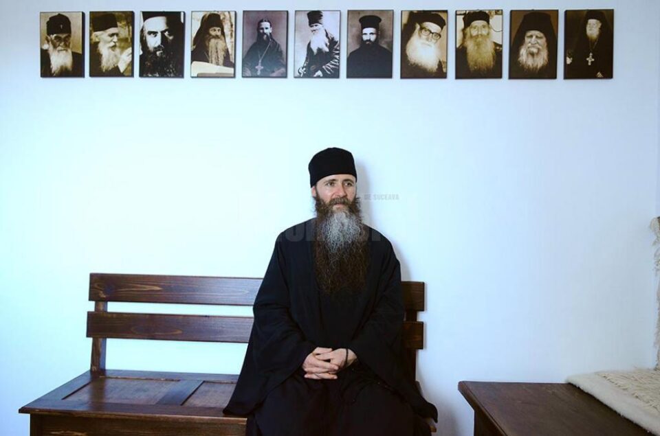 Părintele Arsenie Muscalu de la Mănăstirea Cornu, din județul Prahova