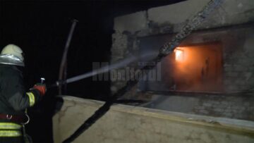 În locuința care a ars stăteau cuscrii primarului din Milișăuți, Mircea Laurus, și fiica edilului, împreună cu doi copii minori