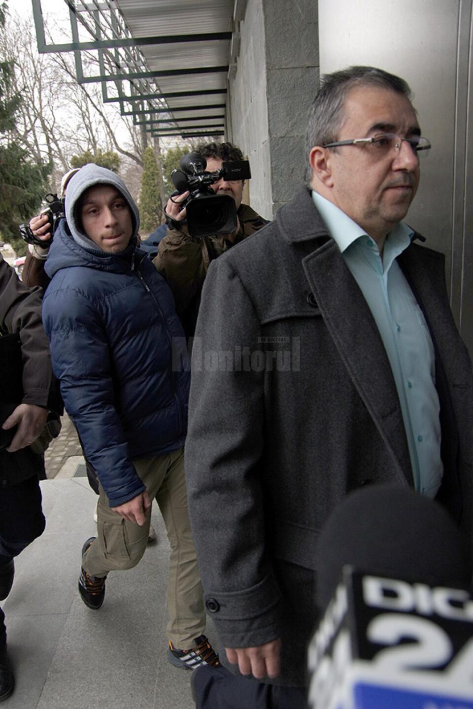 Prefectul Florin Sinescu a fost reținut pentru 24 de ore