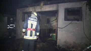 În locuința care a ars stăteau cuscrii primarului din Milișăuți, Mircea Laurus, și fiica edilului, împreună cu doi copii minori