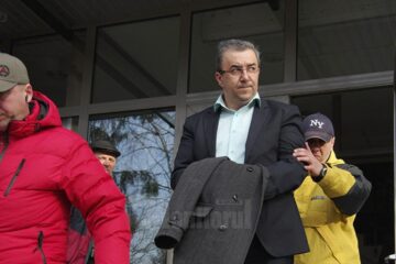 Prefectul Florin Sinescu a fost reținut pentru 24 de ore