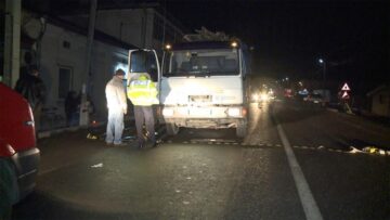 Accidentul s-a petrecut în centrul satului Ilișești, șoferul susținând că vârstnicul s-a dezechilibrat și a căzut în fața sa