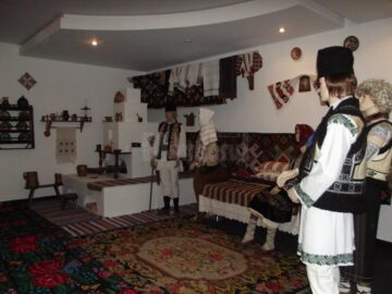 Expoziția „Interferențe etnografice”