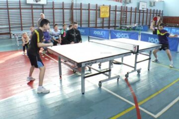 Competiția de tenis de masă de la Rădăuți a fost extrem de disputată