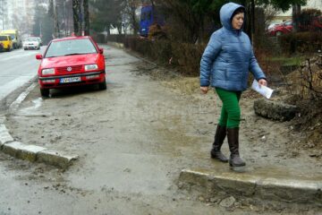 Strada Mărășești, plină de nămol