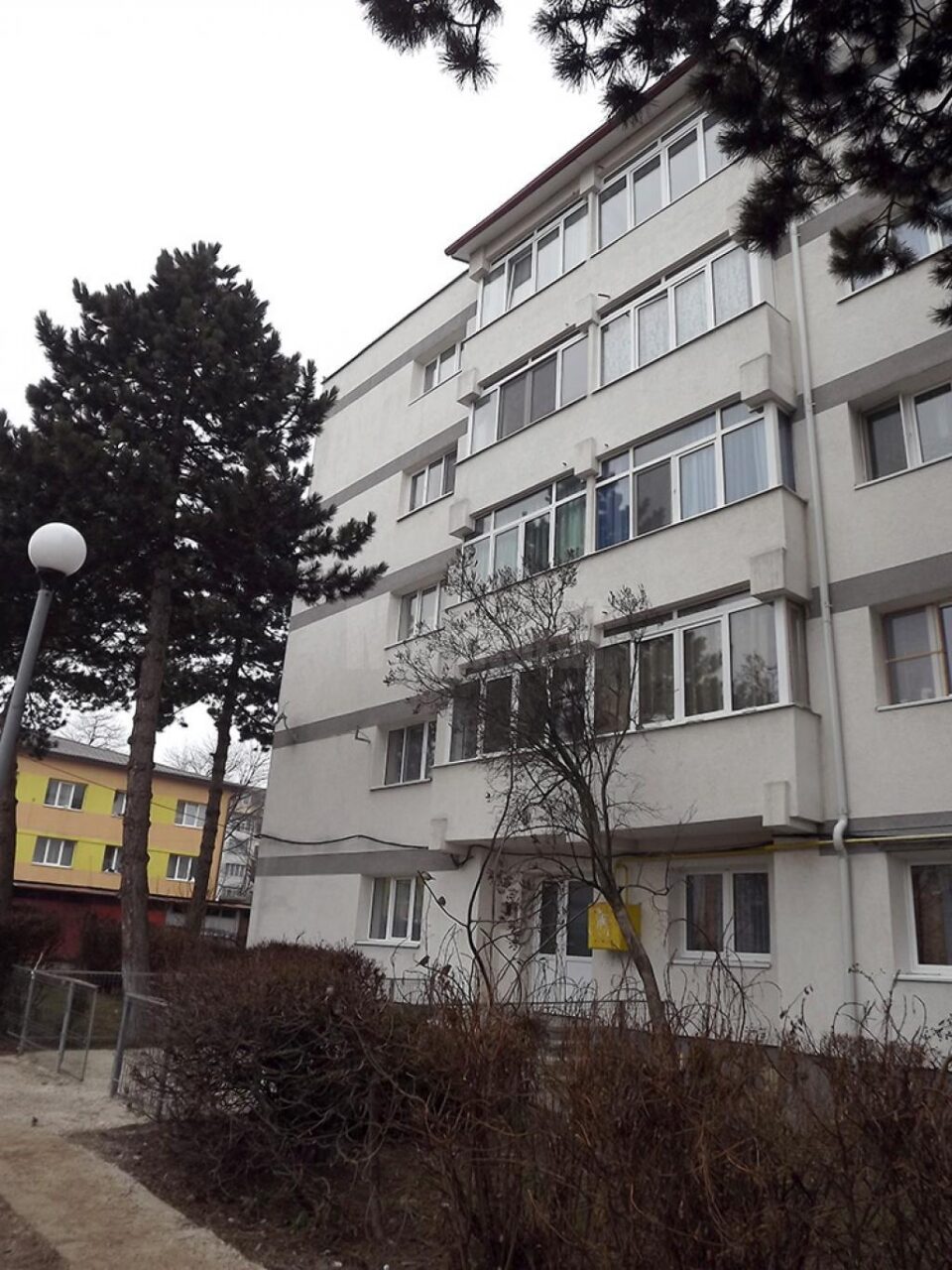Blocul G23, de pe strada Zorilor, primul imobil cu contorizare individuala din Suceava