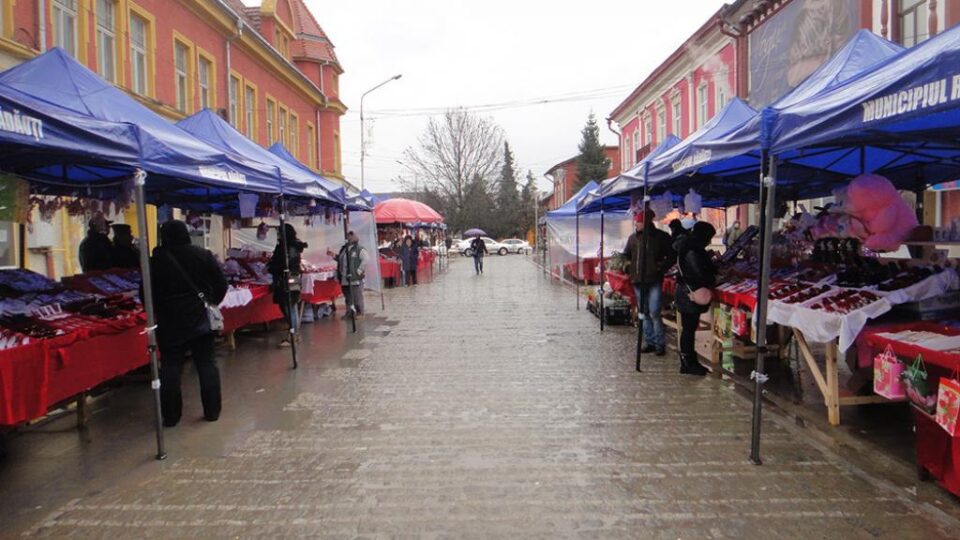 Zona pietonală din centrul Rădăuțiului