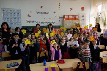 Activități comune realizate de elevi și preșcolari