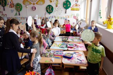 Preșcolari, părinți, cadre didactice, în vizită la Școala Gimnazială Nr. 1 Suceava