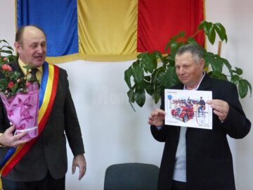 Un poștaș din Șcheia, sărbătorit după 43 de ani de activitate