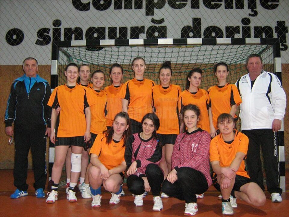 Echipa de handbal a Colegiului „Alexandru cel Bun” din Gura Humorului va reprezenta județul la faza pe zonă a ONSȘ licee