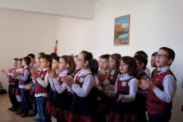 Școala „Ion Creangă” și-a sărbătorit patronul spiritual