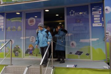 Caravana ECOTIC a ajuns ieri la Școala Gimnazială Nr. 4 Suceava