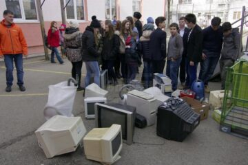 Caravana ECOTIC a ajuns ieri la Școala Gimnazială Nr. 4 Suceava