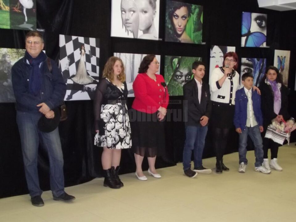 Expoziție de grafică digitală