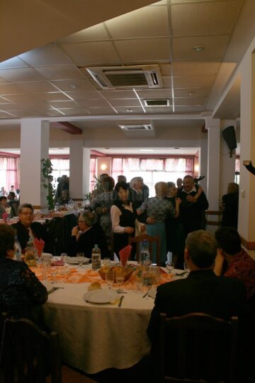 Petrecerea de mărțișor a pensionarilor CFR a ajuns la al 15-lea an consecutiv