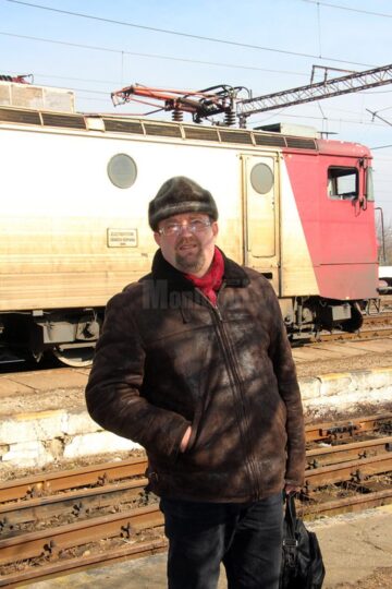 Vasile Drob, în gara de unde plecau sute de vaci în vagoane spre pășunile alpine