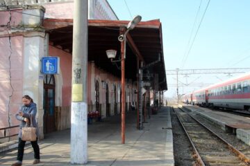 Industrializat de comuniști, zdrobit în capitalism, Verești revine pe harta economică