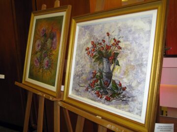 Expoziția „Misterul diafan al culorii” semnată de artista Cristina Hreamătă-Macoveiciuc, la Iulius Mall