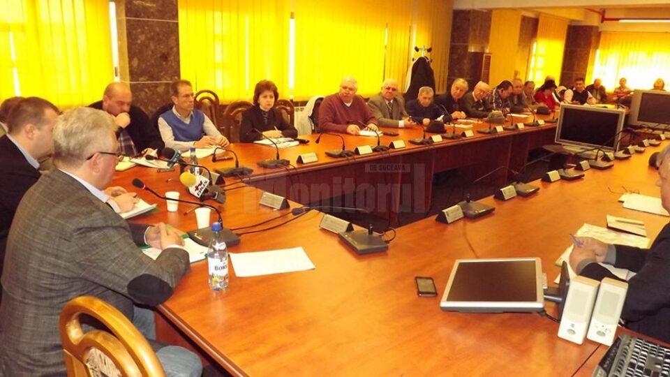 Primarul Sucevei și directorul Termica au tras un semnal de alarmă asupra scăderii drastice a încasărilor de la populație