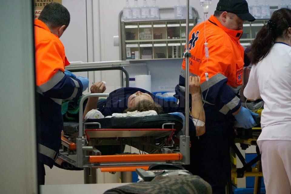 Victima a fost transferată la Spitalul Sfântul Spiridon din Iași
