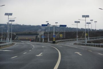 Intrarea dinspre Pătrăuți