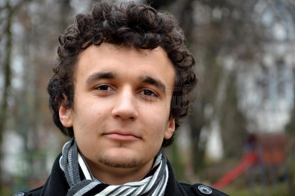 Daniel Prelipcean s-a înscris la Illinois Institute of Technology (SUA), Jacobs University of Bremen (Germania) și Universitatea din Chicago (SUA)