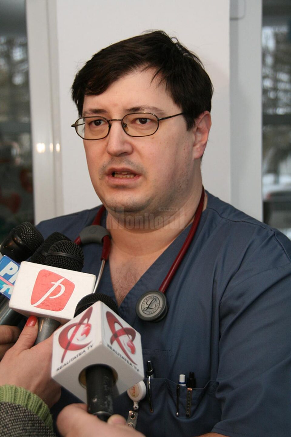 Dr. Tiberius Brădățan: „Serul antirabic este cel mai scump, iar cinci fiole costă 402,16 lei” Dr. Tiberius Brădățan: „Serul antirabic este cel mai scump, iar cinci fiole costă 402,16 lei”