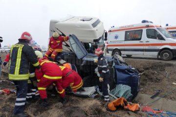 Directorul comercial al ACET Suceava și încă trei colegi, implicați într-un grav accident