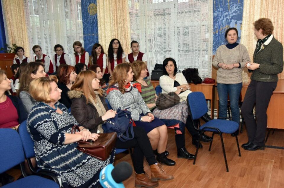 Proiectului „Cu TACT (Terapie prin Artă pentru Copii și Tineri) drumul vieții e mai vesel” a fost lansat joi, 19 martie