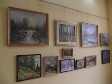 Expoziția retrospectivă de pictură „Anotimpuri 70” la Galeria de Artă din Rădăuți